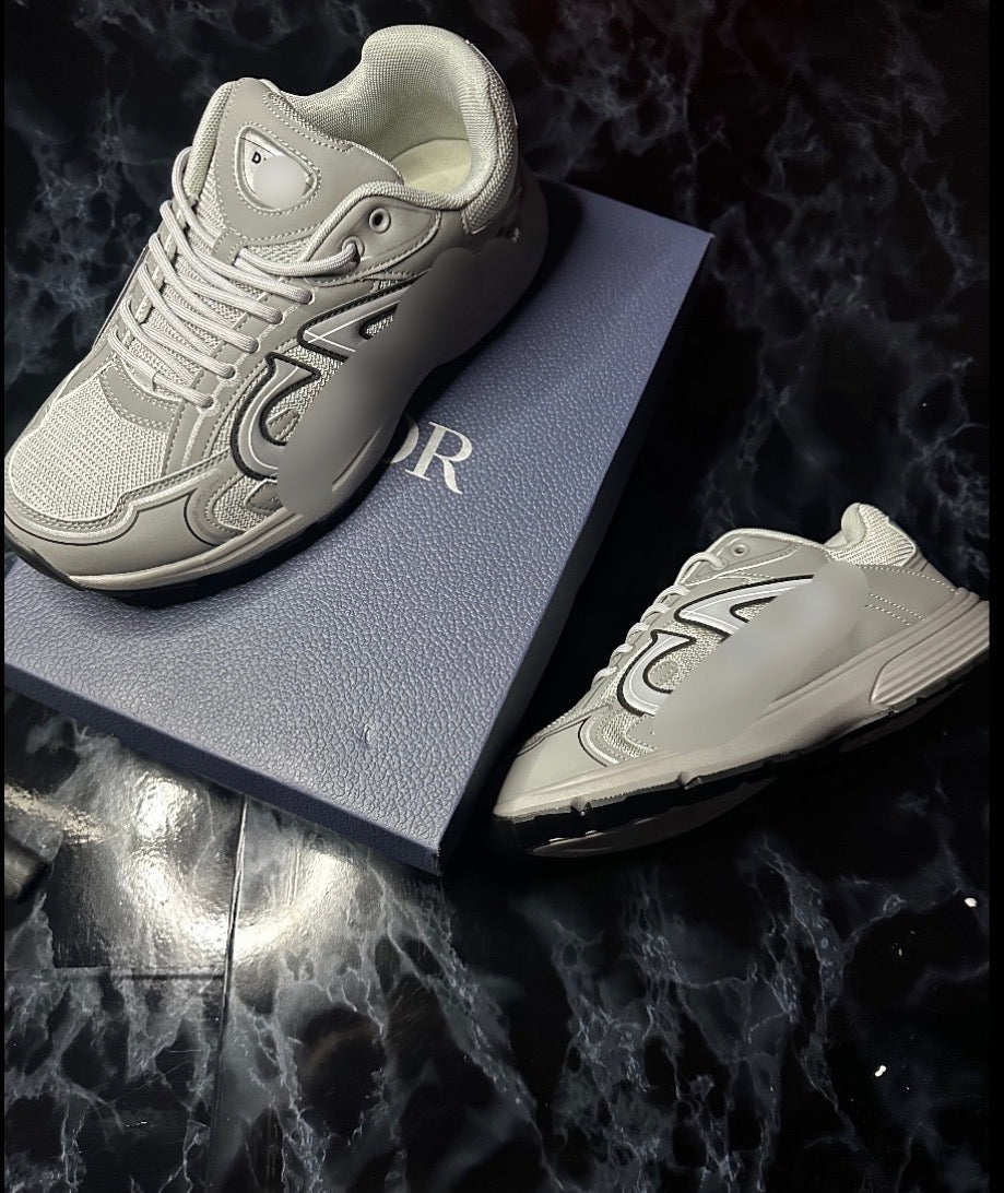 B3 Grey/White